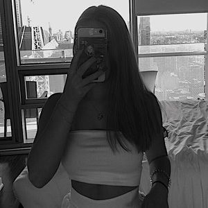 Meet your Posher, Roxanne